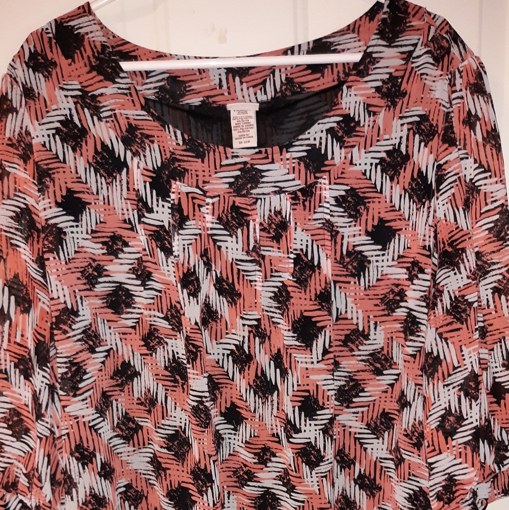 Covington Woman size 20-22W blouse.